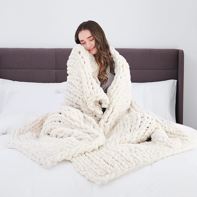 L'AGRATY Chunky Knit Throw Blanket for Couch, 72'' x 84'' Knit Throw, Ivory | Handmade Chenille Crochet Blanket for Sofa Bed, Thick Cable Knitted Blankets for Room Home Decor, Birthday Gift for Women Mom