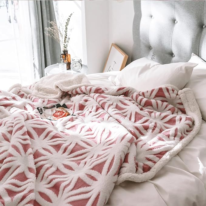 LOMAO Sherpa Fleece Blanket Gifts for Mom Dad Cozy Soft Throw Blanket for Women Men Birthday Gifts Dual Sided Couch Sofa Bed Blanket (Pink, 90''x110'')