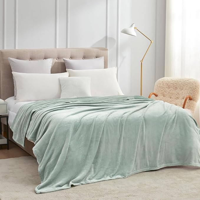 Hansleep Queen Grey Green Fleece Blanket, Soft Flannel Bed Blanket | Fuzzy Cozy Blanket 90x90 Inches, Multi-use for Bed, Sofa, Couch, Travel, Camping, All Season Warm Lightweight Cover
