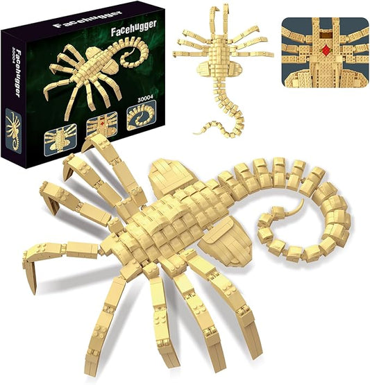 Xenomorph Facehugger Action Figure Building Kit Compatible with Lego,Cool Halloween Horror Toys for Adults and Boys 8-14 Years up 572 pcs