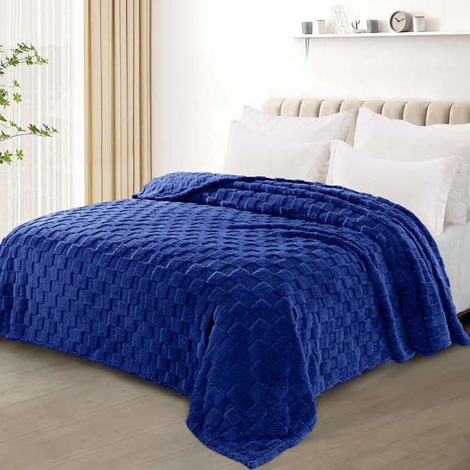 Exclusivo Mezcla 3D Checkered Fleece King Blanket for Bed, Cobalt Blue | Super Soft and Cozy Fluffy Blanket, Lightweigh and Breathable Blanket for Living Room, Bedroom, Decor, All Season, 104"x90"