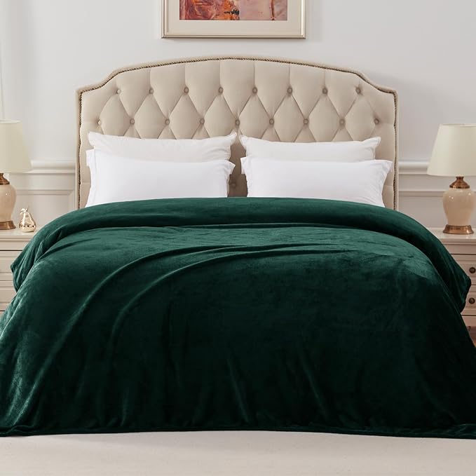 Exclusivo Mezcla Soft Fleece Blanket Twin Size for Bed, Forest Green | 90x66 Inches, Double-Sided Brushed Flannel, Lightweight Plush Cozy Blanket for Home Decor, All Season, Machine Washable