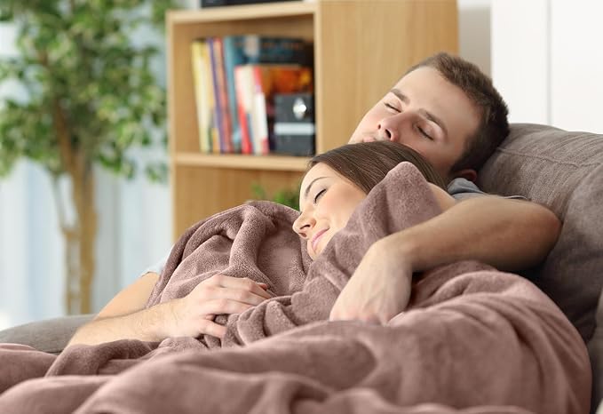 Utopia Bedding Soft Fleece Bed Blanket Queen Size Rose Pink (90x90 Inch) | Microfiber Plush Warm Lightweight Breathable Cozy Blanket Anti-Static, All Season Use, Gift for Women and Men