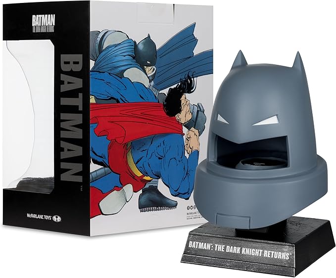 McFarlane Toys - DC Direct Armored Batman (The Dark Knight Returns) Cowl Replica 1:3 Scale