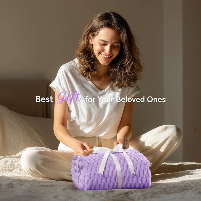 BEDELITE Lavender Twin Blanket for Couch, Soft Cozy Gifts for Women, 60*80 | 3D Jacquard Decorative Fleece Blanket, Super Soft Plush Throw, Cute Birthday Gift for Women & Men, Suitable for All Seasons