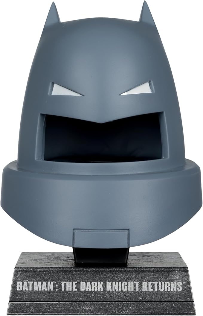 McFarlane Toys - DC Direct Armored Batman (The Dark Knight Returns) Cowl Replica 1:3 Scale