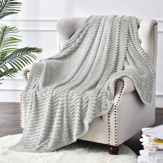 BEDELITE 3D Ribbed Light Grey Fleece Throw Blanket for Couch, 50x60 Inch | Soft Warm Decorative Fluffy Blanket, Cozy Plush Lightweight Fuzzy Throw Blanket for Bed Sofa Home Room Decor, Gift for Women