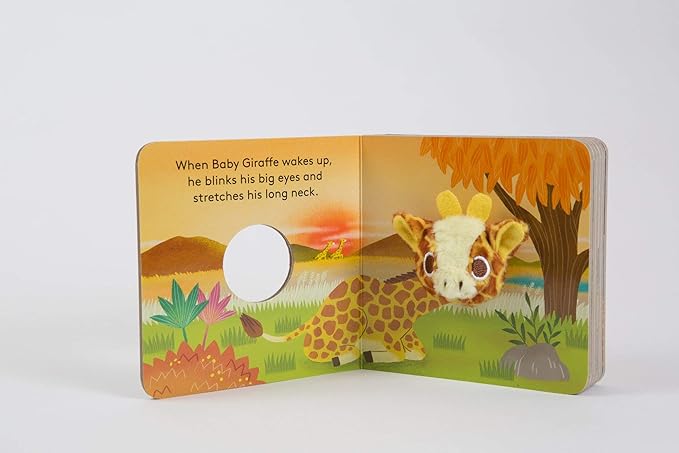 Aurora World Destination Nation Giraffe Plush, 15" Gift Set Collection (Finger Puppet Gift Set)