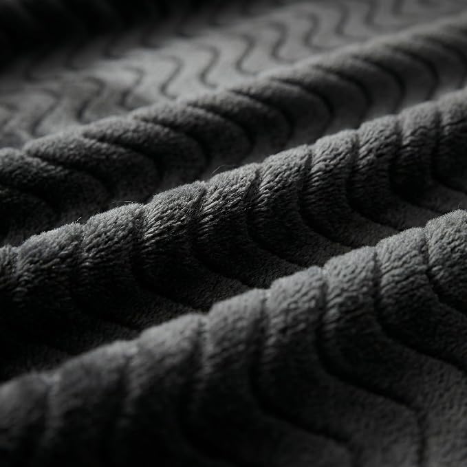 Exclusivo Mezcla Soft Fleece Blanket Twin Size for Bed, Sofa, Black | 90"x66" Breathable Lightweight Flannel Blanket for Summer, Plush Cozy Jacquard Wave for Home Decor