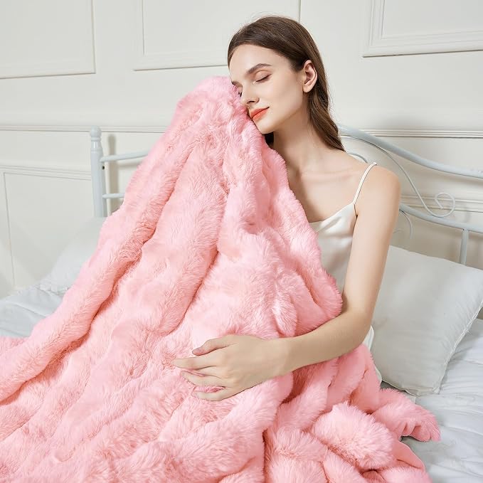 Faux Rabbit Fur Throw Blanket for Couch, Pink Throw Blankets 50"x60" | Cozy Reversible Fluffy Throw, Luxury Plush Thick Bubble Blanket, Mothers Gifts for Women, Soft Warm for Bed, Home Decor