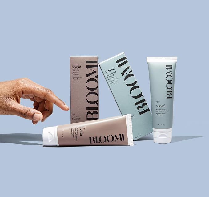 Bloomi Smooth Water-Based Lube - pH-Balanced, Non-Sticky Personal Lubricant for Women & Couples - Sensitive Skin-Friendly, Compatible with Latex & Polyisoprene - Organic & Fragrance-Free - 3oz