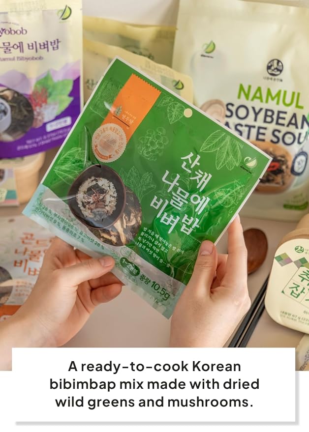 Korean Food Chwinamul Bibimbap Kit, Dried Greens & Mushroom, Vegan, 3 Pack | Dried wild greens and mushroom blend for preparing traditional Korean bibimbap