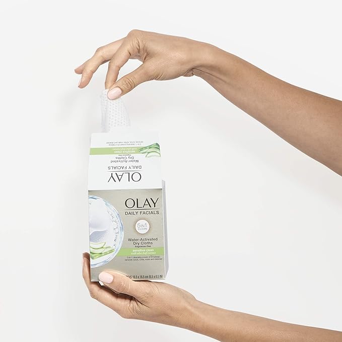 Makeup Remover Wipes by Olay Daily Facials Gentle Clean 5-in-1 Water Activated Cleansing Cloths, 33 count Packaging may Vary (Pack of 3)