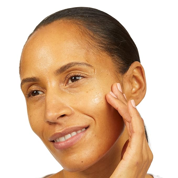 No7 Protect & Perfect Intense Advanced Serum - Anti-Aging Face Serum that Visibly Smoothes & Firms Fine Lines and Wrinkles - Formulated with Hyaluronic Acid and Matrix 3000+ Technology (1 Fl Oz)