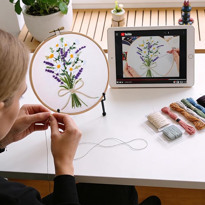 Embroidery Kits for Beginners Adults, Floral Hand Embroidery Set Needlepoint Kits, Flowers Stamped Cross Stitch Kits for Beginners Adults, 2 Embroidery Hoops, Fabric, Thread (Attached Video Tutorial)