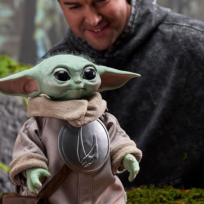 STAR WARS Ultimate Grogu, 1:1 Scale Premium Animatronic, Limited Edition Life-Size Replica Ages 14+