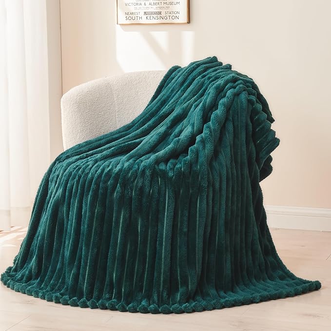 NEWCOSPLAY Super Soft Queen Blanket Dark Teal Premium Silky Flannel Fleece 3D Ribbed Jacquard Lightweight Bed Blanket All Season Use (Dark Teal Ribbed, Queen(90"x90"))