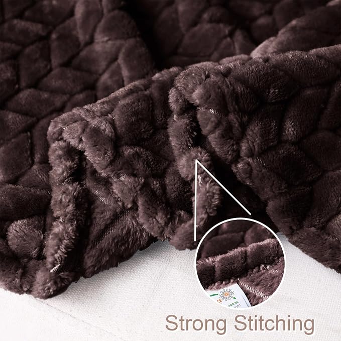 Exclusivo Mezcla Fleece Throw Blanket for Couch Sofa, 50”x70”, Coffee | Oversized Soft Cozy Fluffy Blankets for Summer, Decorative Plush Flannel Throws for Living room, Bedroom with Leaves Pattern