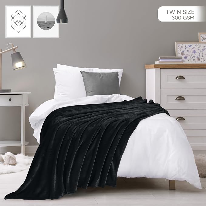 Utopia Bedding Ultra Soft Fleece Bed Blanket Twin Size Black (60x80 Inches) | Microfiber Plush Warm Lightweight Breathable Cozy Blanket Anti-Static, All Season Use, Gift for Women and Men