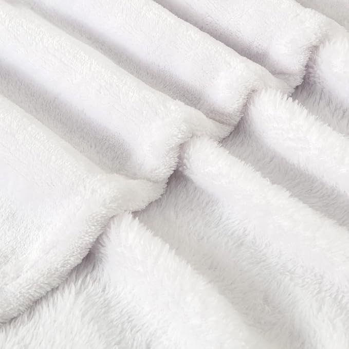 BEDELITE Fleece Blanket Soft Plush Twin Size Blanket White 60"x80" | Ultra Soft Fleece, Plush Microfiber, Lightweight Warmth, All Season Comfort, Fade Resistant, Machine Washable, Couch Sofa Bed
