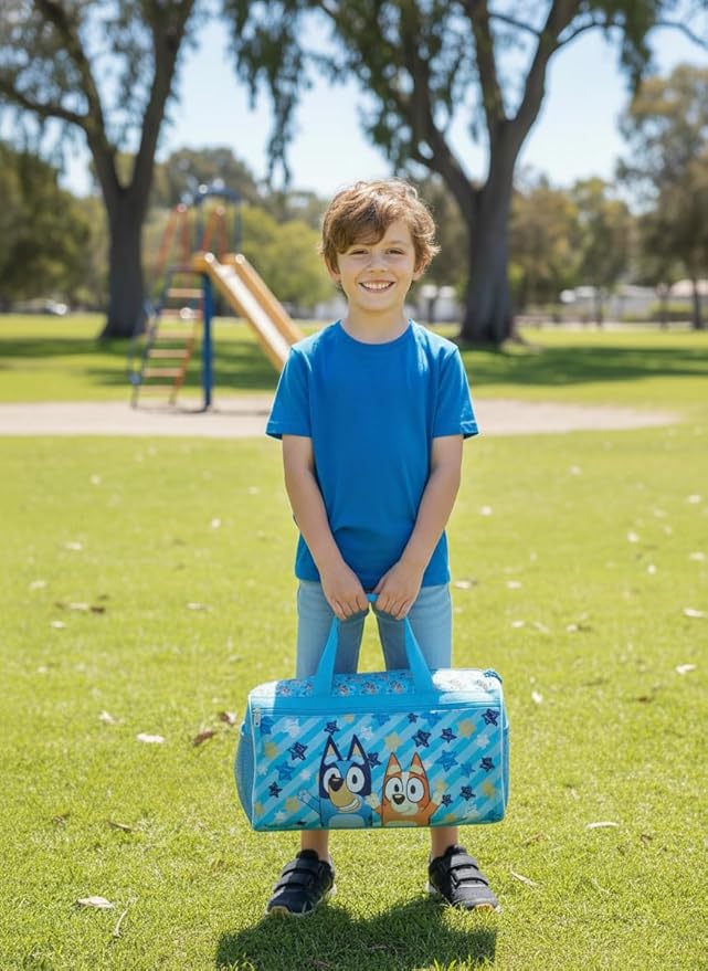Bluey Kids’ Duffle Bag – Bluey & Bingo Travel Gym Bag with Adjustable Shoulder Strap, Mesh Side Pockets & Zipper Pocket