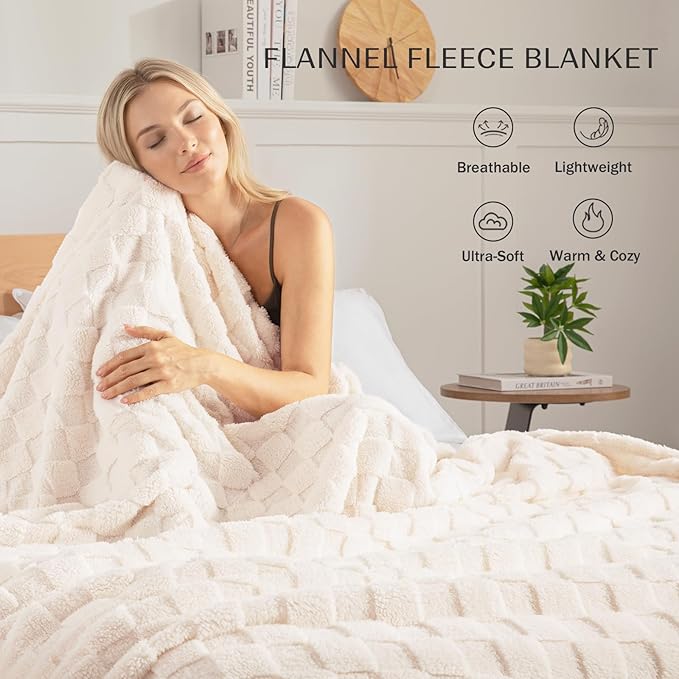 Exclusivo Mezcla 3D Checkered Fleece Queen Blanket for Bed, Ivory | Super Soft and Cozy Fluffy Blanket, Lightweight, Breathable, Decorative Blanket for Living Room, Bedroom, All Season, 90"x90"