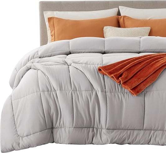 Bedsure Comforter Duvet Insert - Quilted Comforters Cal King Size, All Season Duvet, GentleSoft Down Alternative Bedding, with 8 Tabs, Gifts for Women/Men, Light Grey, California King 96 X 102 Inches