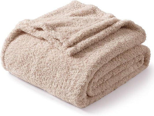 Exclusivo Mezcla Fleece Twin Size Blanket for Couch and Bed, 60" x 80" | Super Soft and Cozy Fluffy Blanket for Women, Lightweight and Fuzzy Blanket for Teens Back to School, All Season, Camel