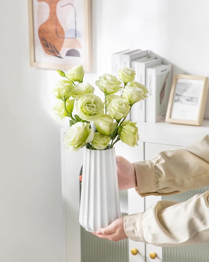 vancasso Ceramic Vase, 7.8 Inch Modern Ribbed Glossy Decorative Vase, Flower vase for Home Decor, Living Room, Bedroom, Office Decor, White