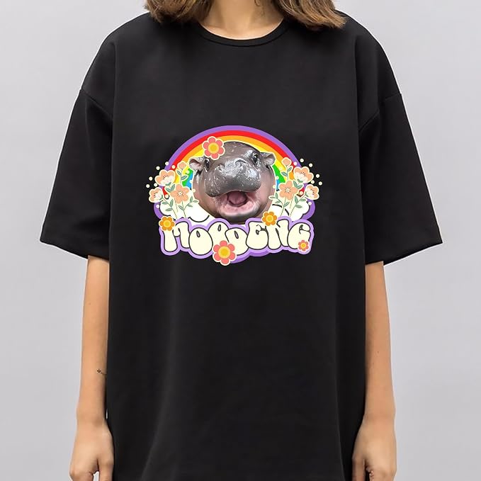 YOUNG GREEN Moo Deng Cute Sweatshirt Moo Deng Bouncy Pig T-Shirt The Cute Baby Hippo Sweatshirt Gift For Womens
