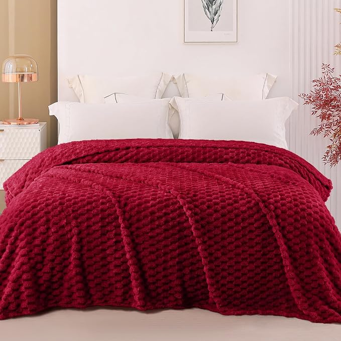 Exclusivo Mezcla 3D Fleece Queen Size Blanket for Bed, Deep Red | Extra Soft Fuzzy Plush Lightweight Bed Blankets, Cozy Fluffy Decorative Blankets for All Seasons, 90x90 Inches