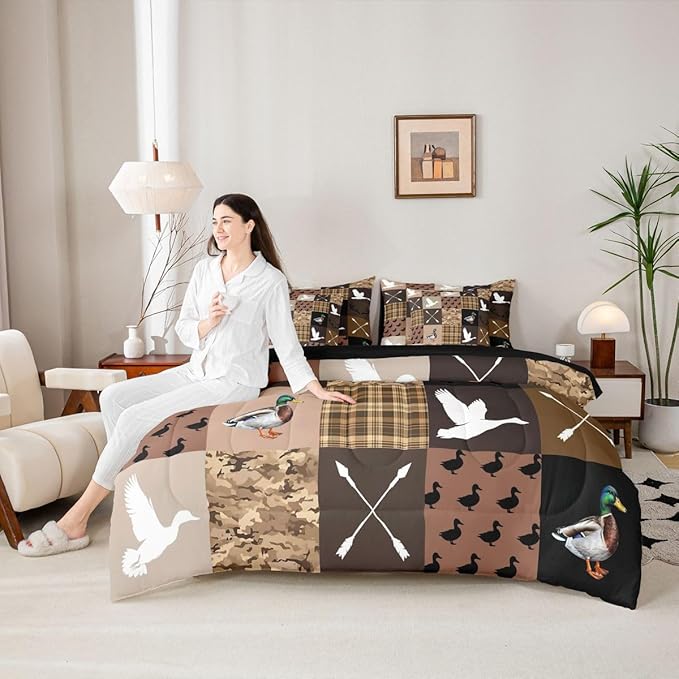 Feelyou Brown Hunting Camo Comforter Set with Sheets 7 Piece King Size Camouflage Duck Bedding Set for Kids Boys Girls Wild Animal Hunter Bed in a Bag Room Decor Soft Lightweight Microfiber