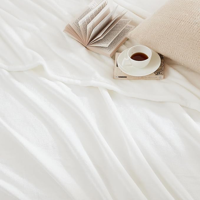 Hansleep Throw XL White Fleece Blanket, Soft Flannel Bed Blanket | Fuzzy Cozy Blanket 50x70 Inches, Multi-use for Bed, Sofa, Couch, Travel, Camping, All Season Warm Lightweight Cover