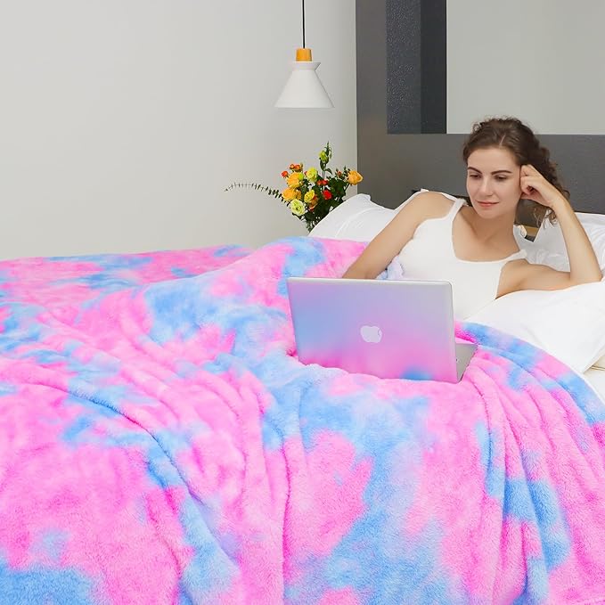 MUGD Lightweight Blanket Fleece Big Blanket Fuzzy Throw Blanket for Bed Queen Size