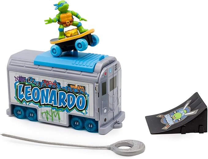 Teenage Mutant Ninja Turtles 5" Switch Kick Subway Launcher Leonardo Ages 3+ - Launch & Shred with Signature Katanas!