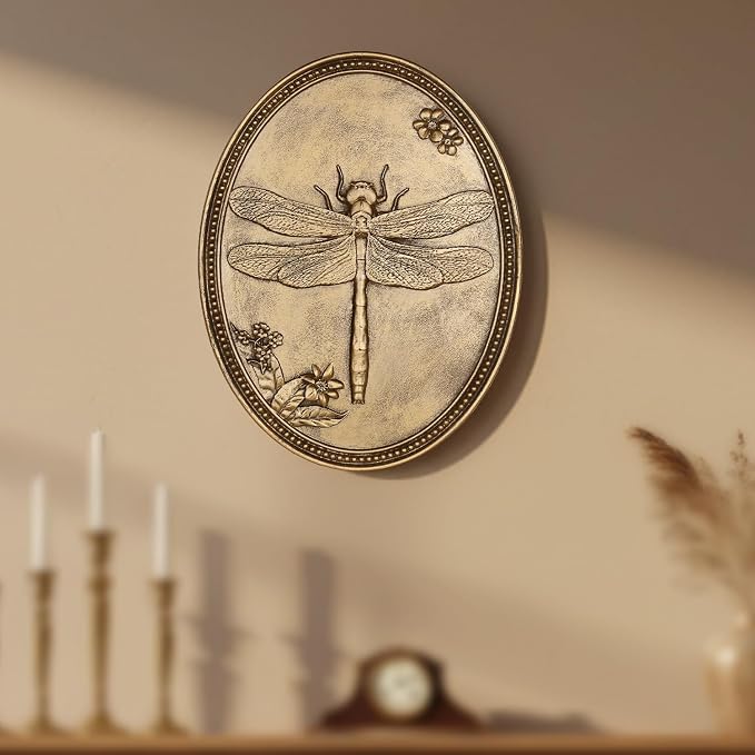 Vintage Dragonfly Wall Sculpture, Antique Wall Decor, Gold Wall Art, Hanging Decoration with Embossed Dragonfly Design, Vintage Decoration for Living Room Bedroom and Hallway, Housewarming Gift