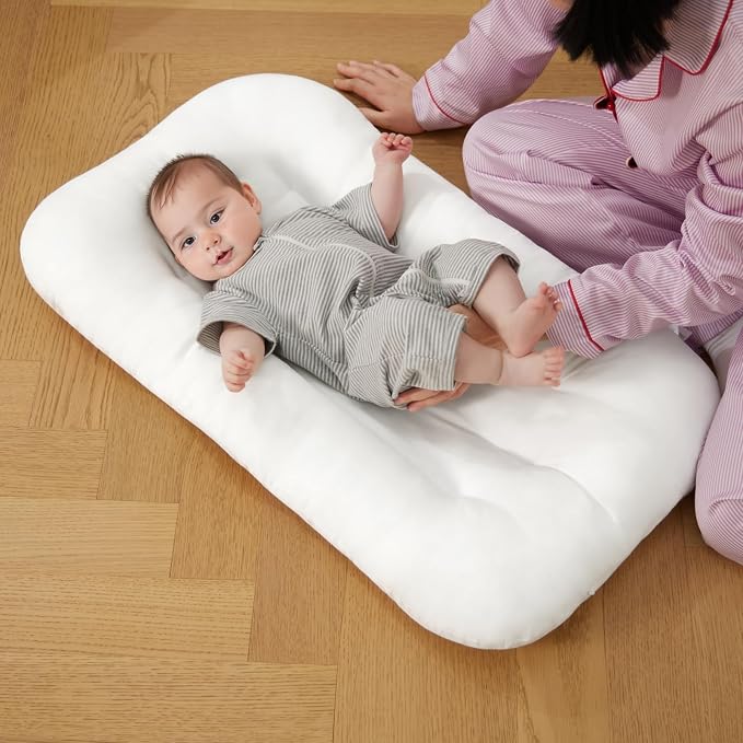 Baby Lounger for Infants Babies 0-12 Months, Bionic Organic Lounger, Soft Cotton Breathable Infant Floor Seats & Loungers for Newborn Baby Shower Gifts (White)