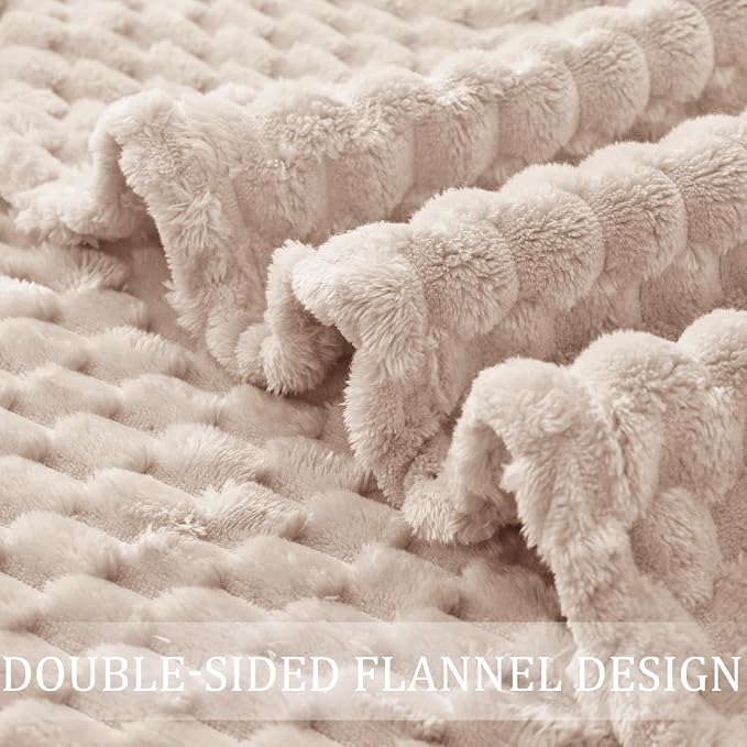 Exclusivo Mezcla Large 3D Fleece Throw Blanket for Couch, Camel | Extra Soft Fuzzy Plush Lightweight Throws, Cozy Fluffy Decorative Blankets for All Seasons, 50x70 Inches
