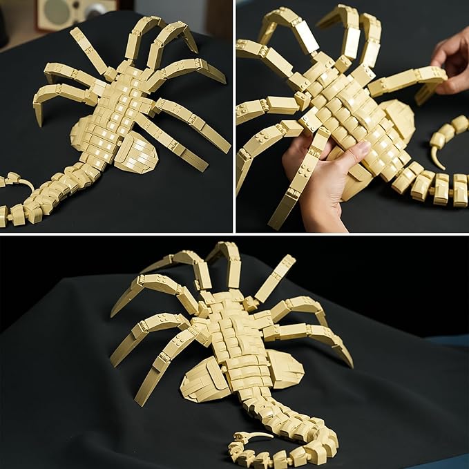 Xenomorph Facehugger Action Figure Building Kit Compatible with Lego,Cool Halloween Horror Toys for Adults and Boys 8-14 Years up 572 pcs