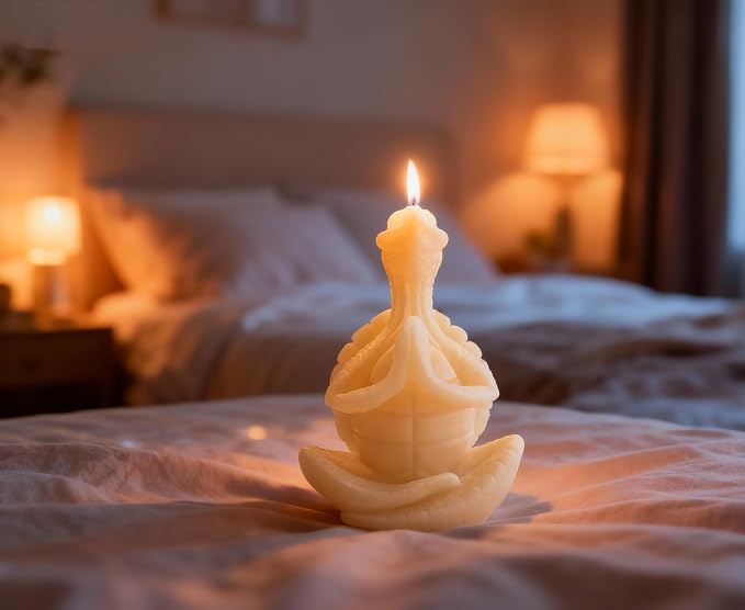 Turtle Yoga Pose Shaped Scented Candle,50G Aroma Soy Wax Decorative Art Candle for Table Photo Prop Birthday,Prefect Gift for Meditation Stress Relief Mood Boosting (White)