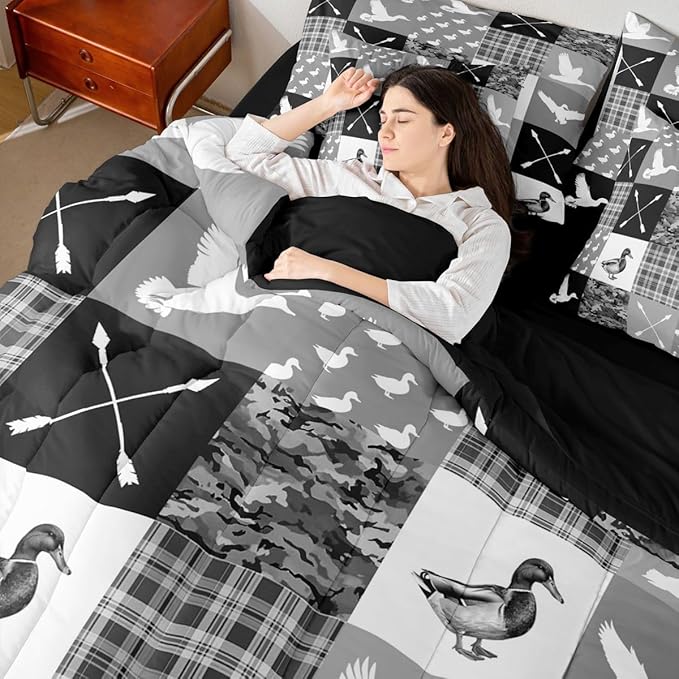 Feelyou Grey Hunting Camo Comforter Set with Sheets 7 Piece Full Size Camouflage Duck Bedding Set for Kids Boys Girls Wild Animal Hunter Bed in a Bag Room Decor Soft Lightweight Microfiber