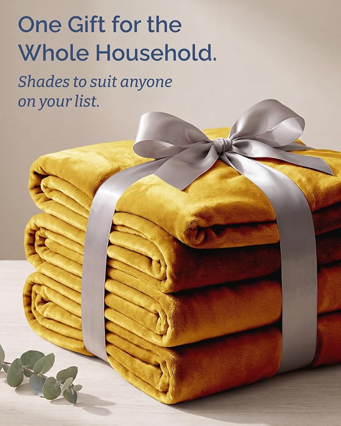 Ultra Soft Fleece Blanket Oversized King Size - Flannel Fleece Luxury Blanket - Lightweight for Couch Bed Chair - Thick, Warm and Breathable - All Season Cozy, Gold