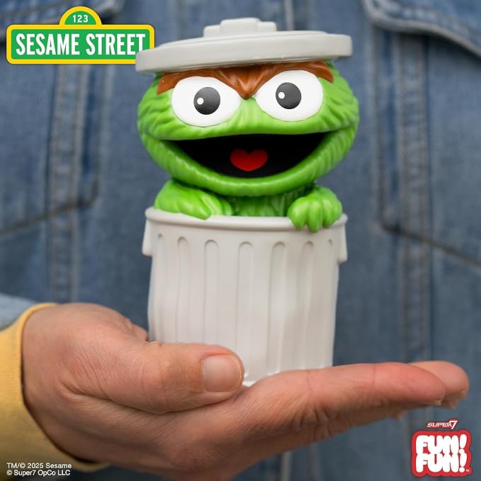 Super7 Sesame Street Fun! Fun! Wave 01 - Oscar The Grouch Action Figure
