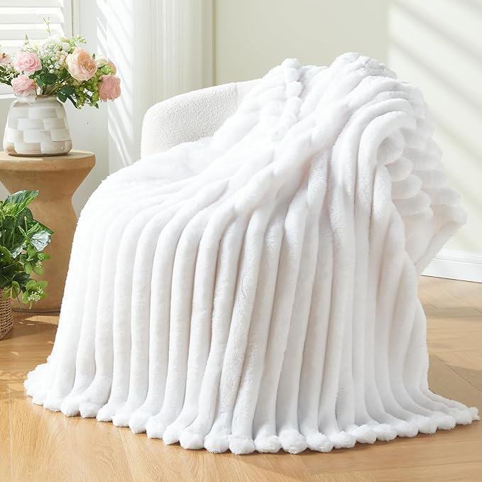 NEWCOSPLAY Super Soft King Blanket White Premium Silky Flannel Fleece 3D Ribbed Jacquard Lightweight Bed Blanket All Season Use (White Ribbed, King(90"x110"))