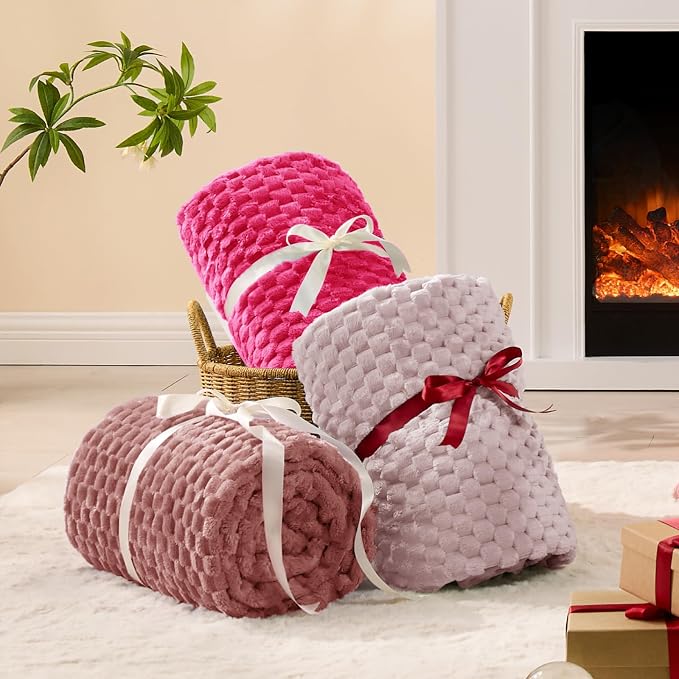 BEDELITE Hot Pink Throw Blanket for Couch, Soft Cozy Gifts for Women, 50*60 | 3D Jacquard Decorative Fleece Blanket, Super Soft Plush Throws, Cute Birthday Gift for Women & Men, Suitable for All Seasons