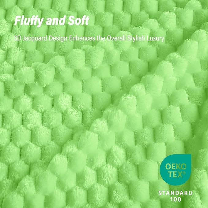 Bnuitland Light Green Flannel Throw Twin Size Blanket (60X80 inches), 300 GSM Fleece Cozy Warm Soft Home Decor Lightweight Bed Blanket for Adults, Suitable for All Seasons.