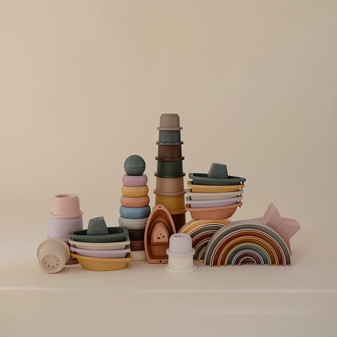 mushie Stackable Bath Boats Toy (Rustic) | Floating Bathtub Toys for Baby & Toddler, Set of 5 | Made in Denmark