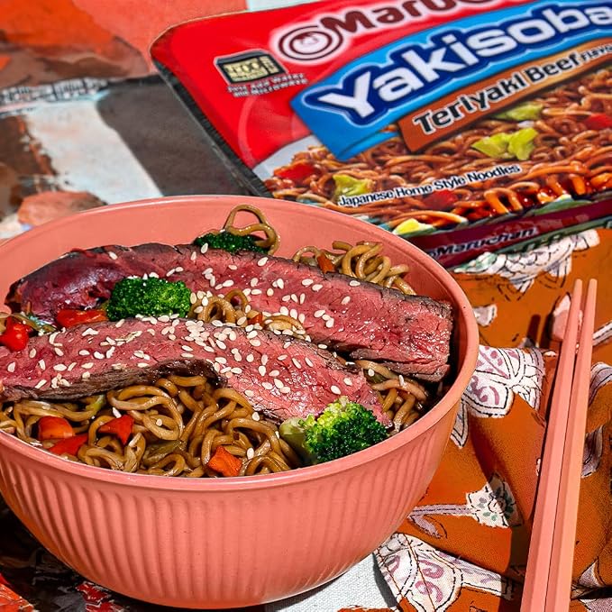 Maruchan Yakisoba Teriyaki Beef, Japanese Instant Ramen Noodles, 4 Oz, 8 Count (Pack of 2)