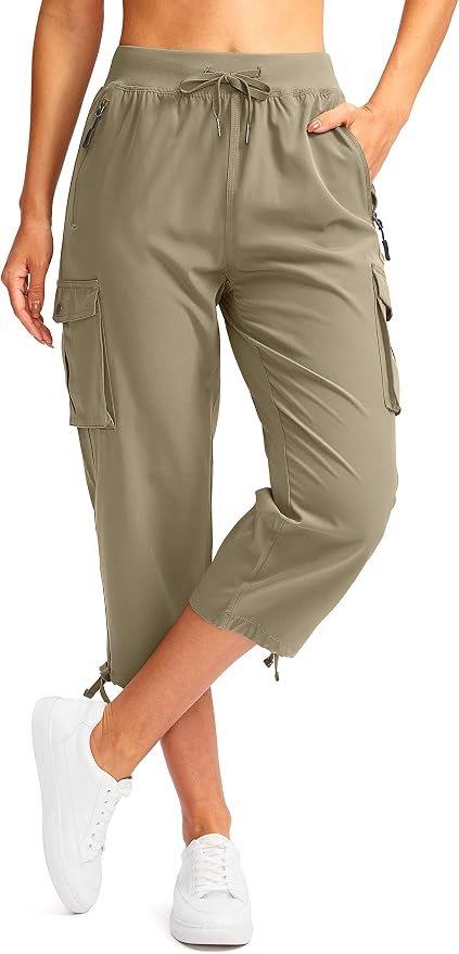 Soothfeel Women's Cargo Capris Pants with 6 Pockets Lightweight Quick Dry Travel Hiking Summer Pants for Women Casual