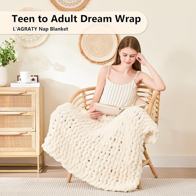 L'AGRATY Chunky Knit Throw Blanket for Couch, 30'' x 40'' Knit Throw, Ivory | Handmade Chenille Crochet Blanket for Sofa Bed, Thick Cable Knitted Blankets for Room Home Decor, Birthday Gift for Women Mom